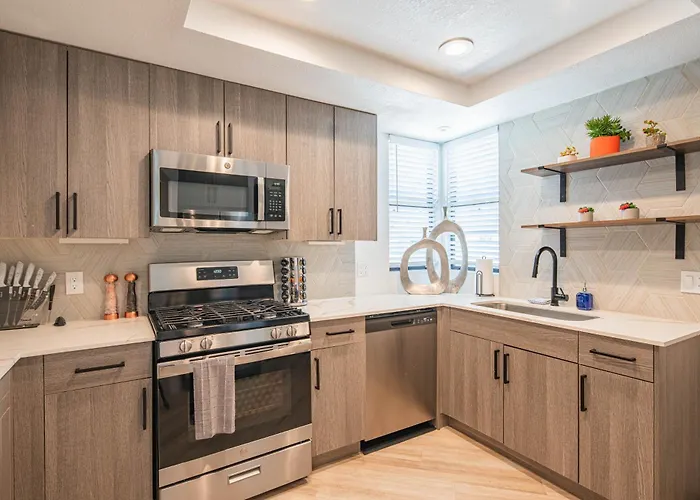Remodeled Suite Poolside Sonoran Desert Escape Apartment *
