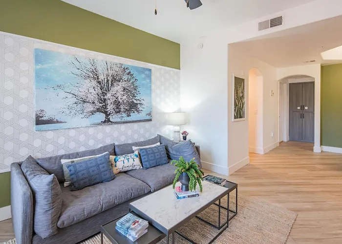 Remodeled Suite Poolside Sonoran Desert Escape Apartment