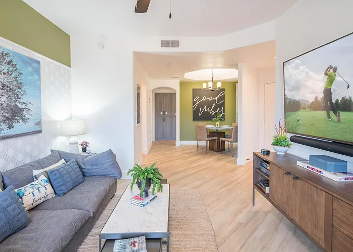 Remodeled Suite Poolside Sonoran Desert Escape