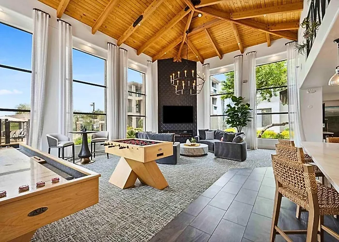 Apartment Remodeled Suite Poolside Sonoran Desert Escape